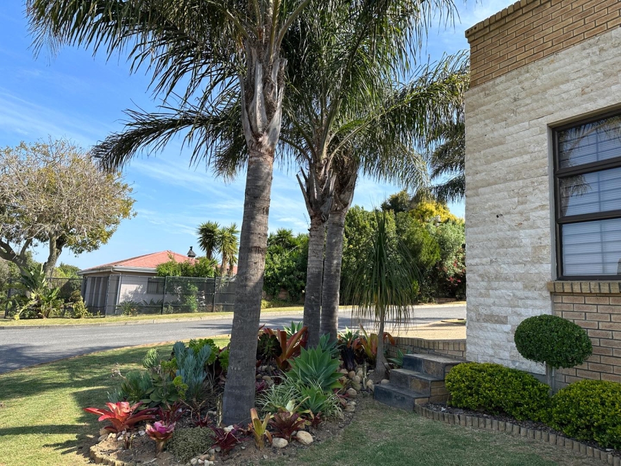 To Let 3 Bedroom Property for Rent in Ridgeworth Western Cape